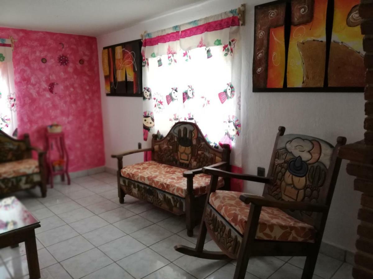 Ex Hacienda Puentecillas & *